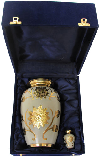 001-A-FS - Brass Urn / Velvet Box / 1 Keepsake