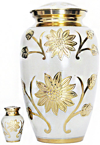 001-A-FS - Brass Urn / Velvet Box / 1 Keepsake